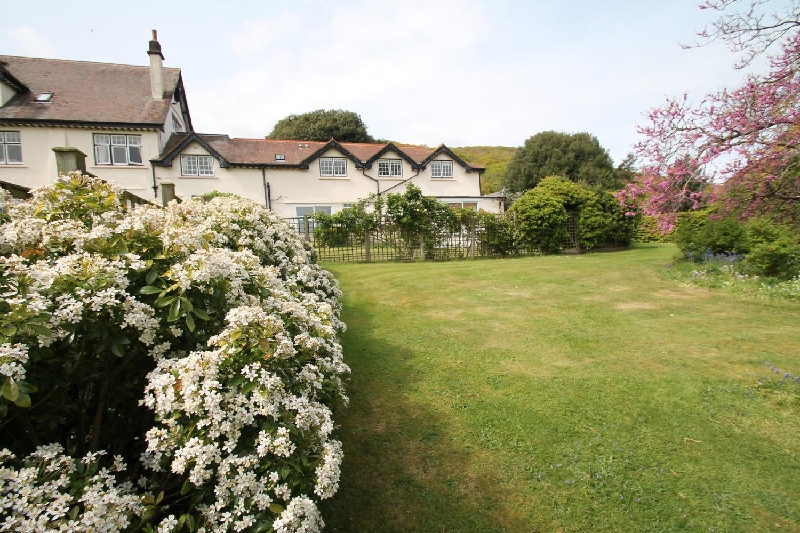 Click here for more about Vale View Apartment