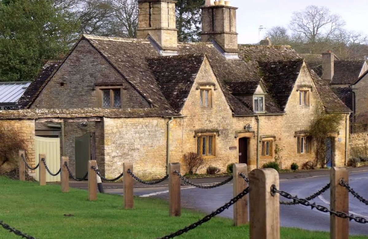 Click here for more about Rosemary Cottage