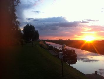 Floods Ferry Marina and Touring Park