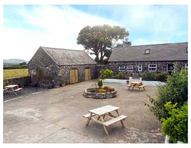 Click here for more about Bwthyn yr Helyg (Willow Cottage)