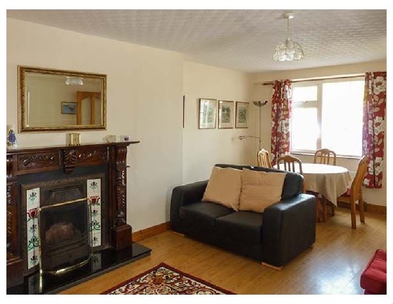 Click here for more about 4 McNeela Terrace
