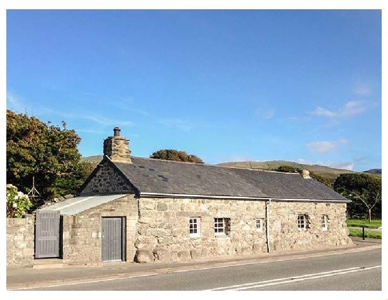 Click here for more about Hwylfa'r Groes