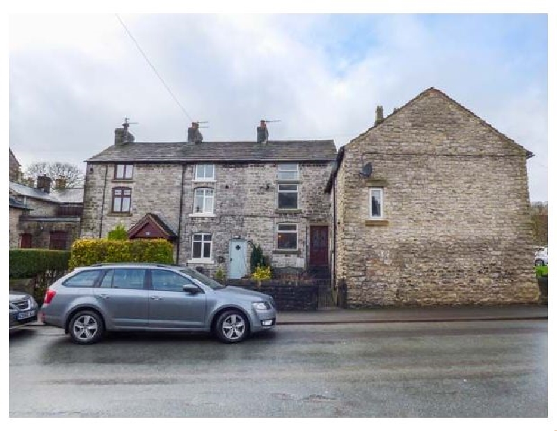 Click here for more about 12 Buxton Road
