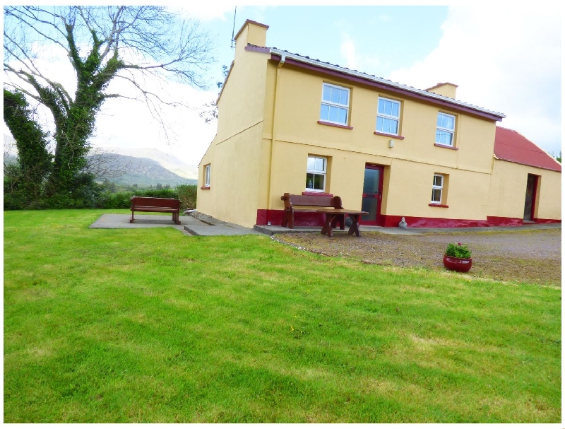 Click here for more about Ceol Na N'ean