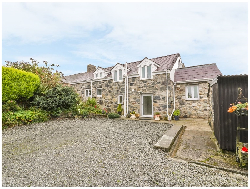 Click here for more about Penfforddelen Farm