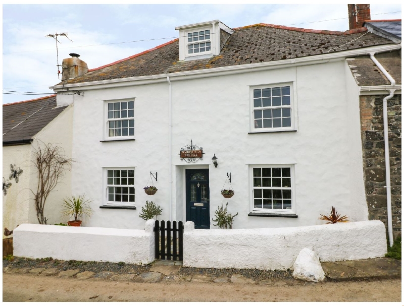 Click here for more about Penrose Farm Cott