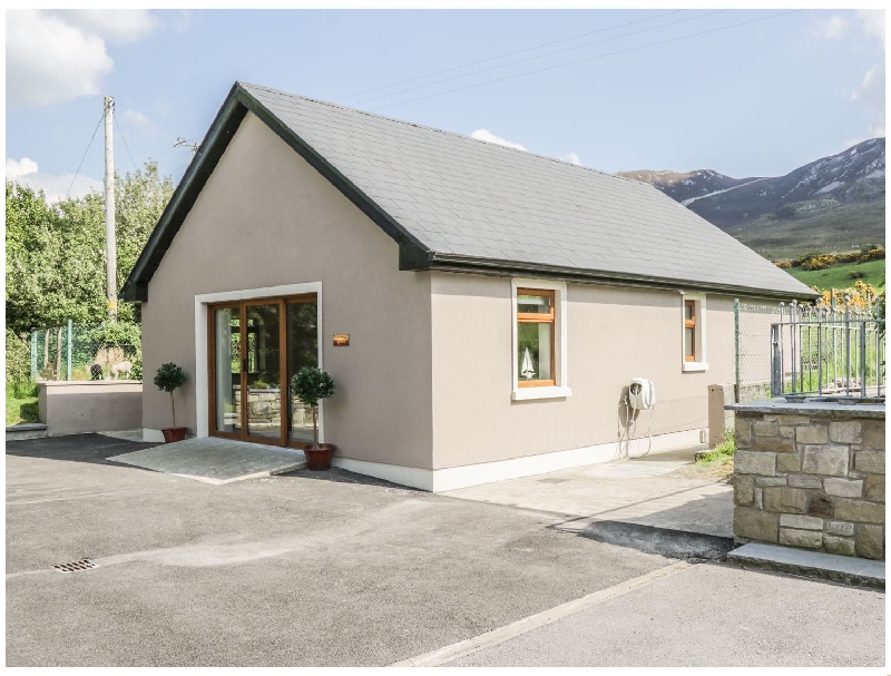 Click here for more about Reek View Apartment