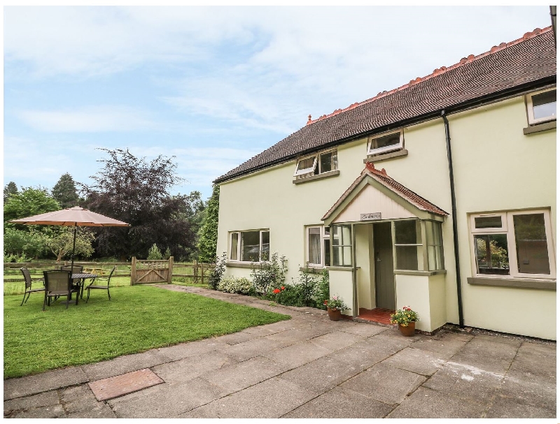 Click here for more about Gardener's Cottage