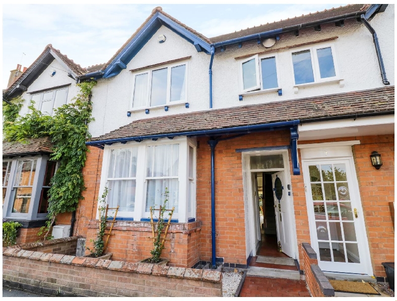 Click here for more about 5 Albany Road