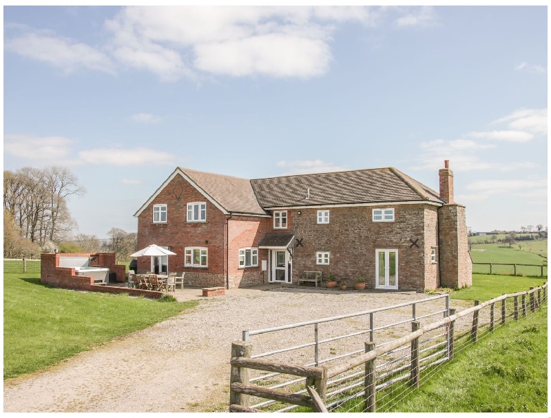 Click here for more about Wood Cottage