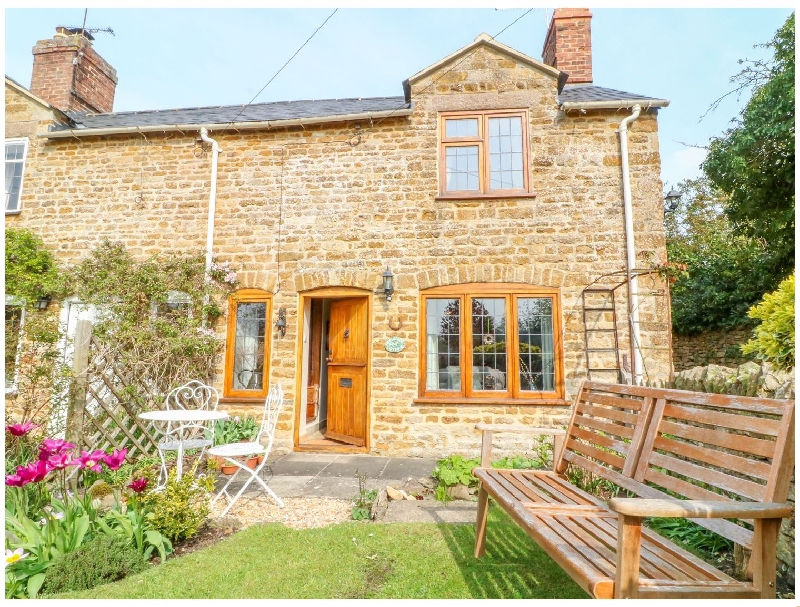 Click here for more about Horseshoe Cottage