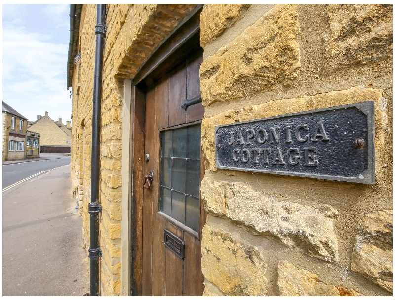 Click here for more about Japonica Cottage
