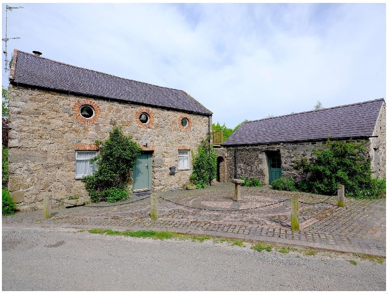 Click here for more about Vine Tree Barn