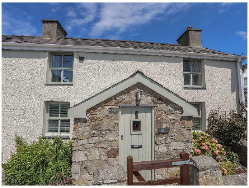Click here for more about Siop Uchaf