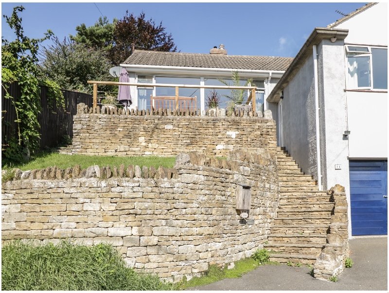 Click here for more about Selsley View