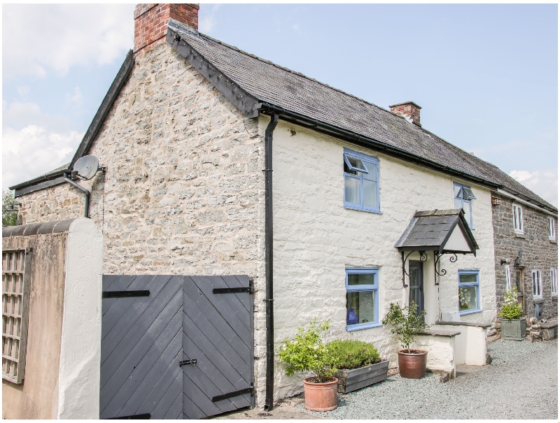 Click here for more about 1 Garden Cottages