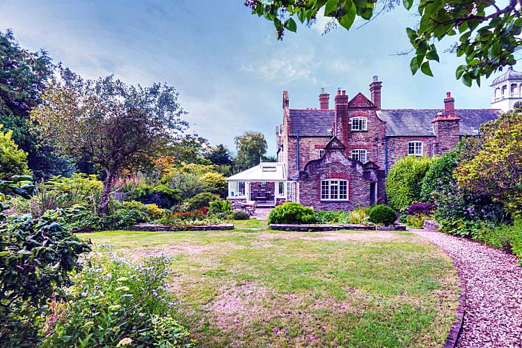 Click here for more about Mews Cottage