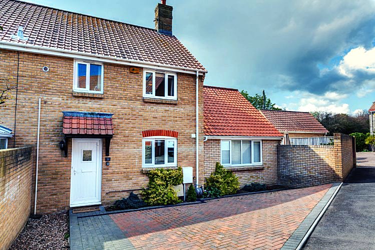 Click here for more about 13 Foxglove Way