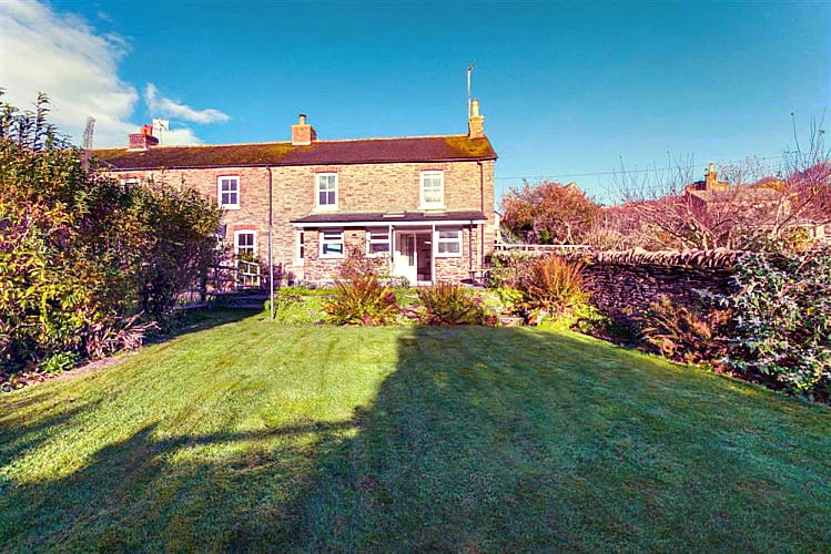 Click here for more about Fuchsia Cottage